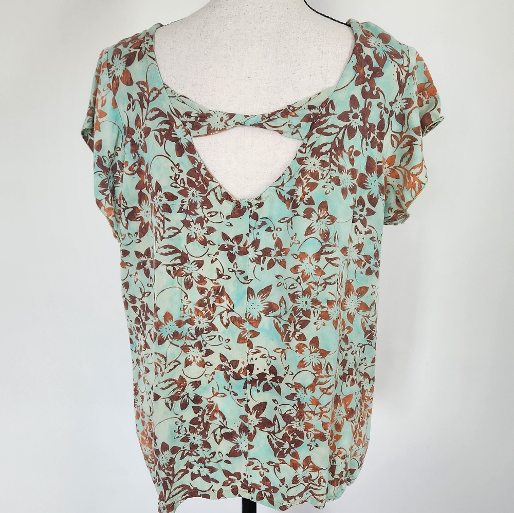 Boho Floral Scoop Neck  Back Detail Top Blouse Shirt Green Peach Flowy Spring L
